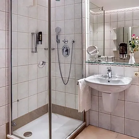 Hotel Hotel Schweizer Hof Thermal Und Vital Resort (Adults Only)