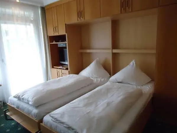 Schweizer Hof Thermal Und Vital 4*